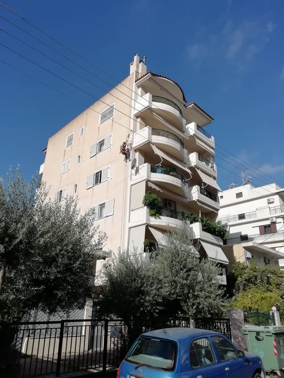 επιδιορθωση πλαινων μπαλκονιων κτιριου